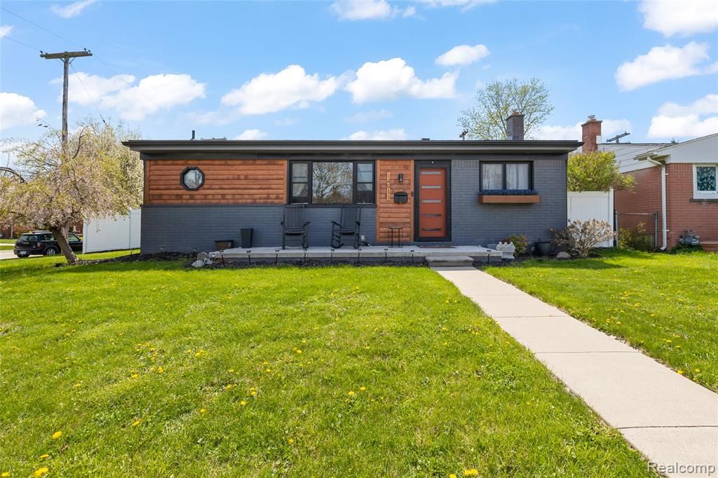14911 Cook Street, Southgate, MI 48195