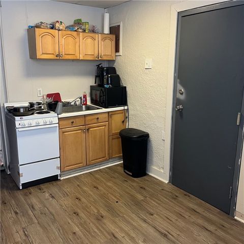 7367 Denniston Ave, Swissvale, PA 15218