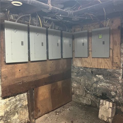 7367 Denniston Ave, Swissvale, PA 15218