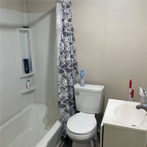 7367 Denniston Ave, Swissvale, PA 15218