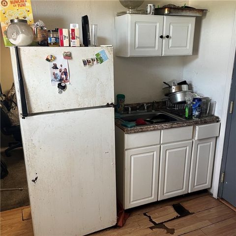 7367 Denniston Ave, Swissvale, PA 15218