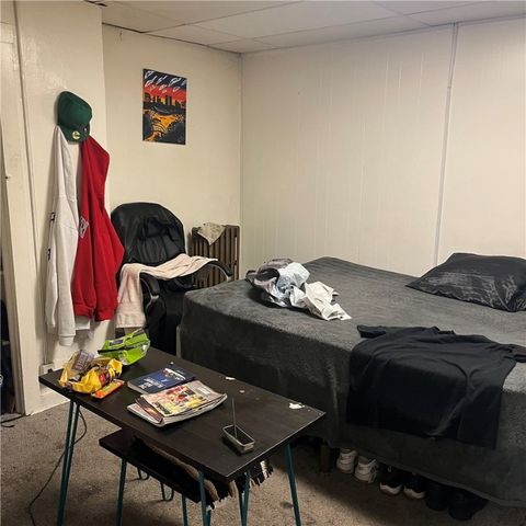 7367 Denniston Ave, Swissvale, PA 15218