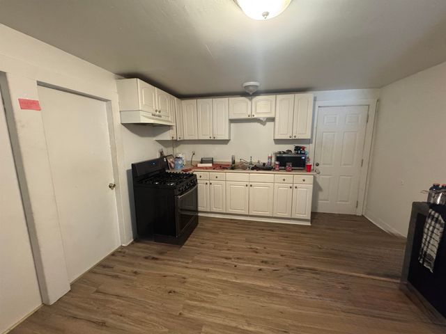 14 Stearns Court, Hinsdale, NH 03451