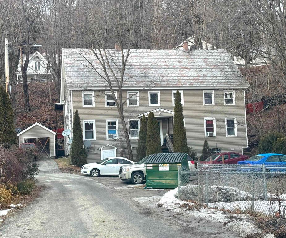 14 Stearns Court, Hinsdale, NH 03451