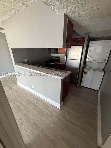 5612 Rock Island Rd 143, Tamarac, FL 33319