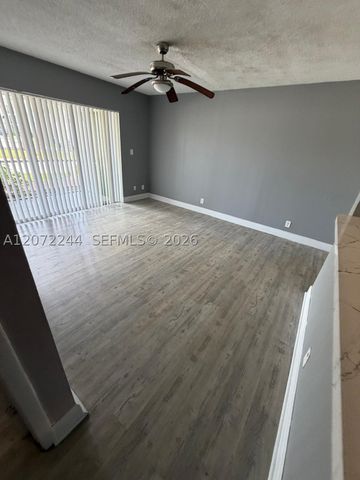 5612 Rock Island Rd 143, Tamarac, FL 33319