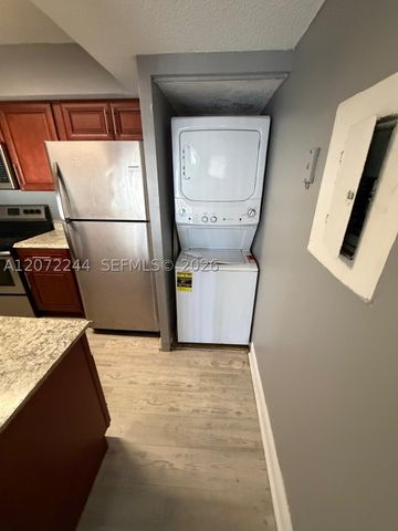 5612 Rock Island Rd 143, Tamarac, FL 33319