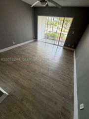 5612 Rock Island Rd 143, Tamarac, FL 33319