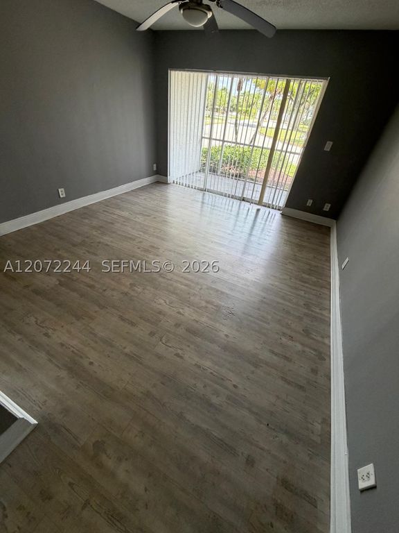 5612 Rock Island Rd 143, Tamarac, FL 33319