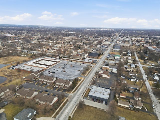 17710 Oak Park Avenue, Tinley Park, IL 60477