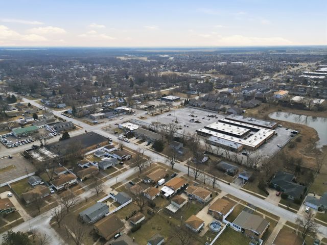 17710 Oak Park Avenue, Tinley Park, IL 60477