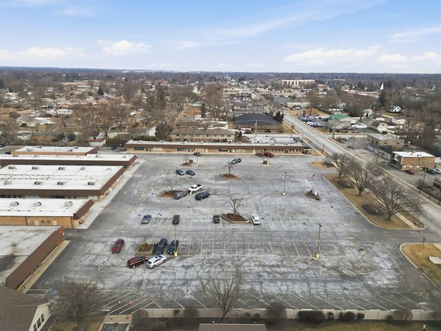 17710 Oak Park Avenue, Tinley Park, IL 60477