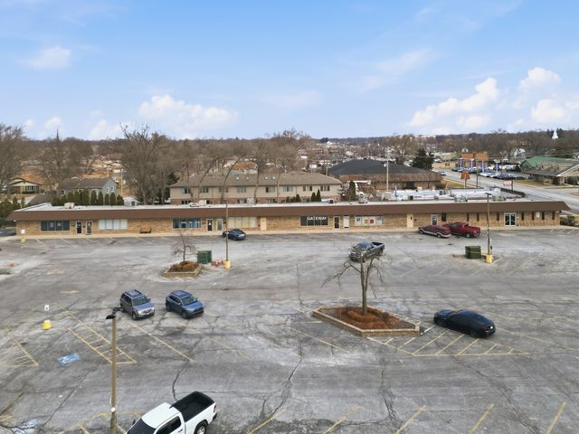 17710 Oak Park Avenue, Tinley Park, IL 60477