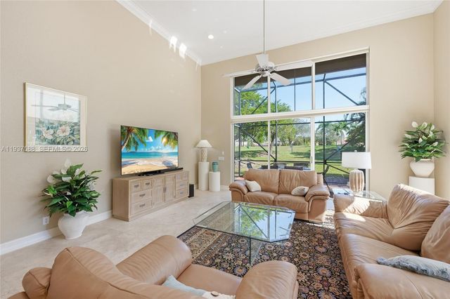 2442 Poinciana Ct, Weston, FL 33327