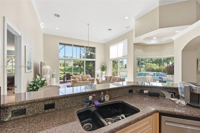 2442 Poinciana Ct, Weston, FL 33327