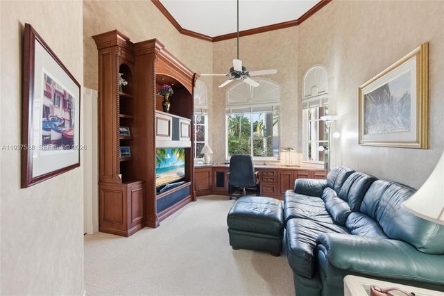 2442 Poinciana Ct, Weston, FL 33327