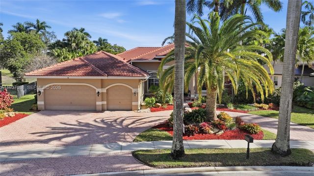2442 Poinciana Ct, Weston, FL 33327
