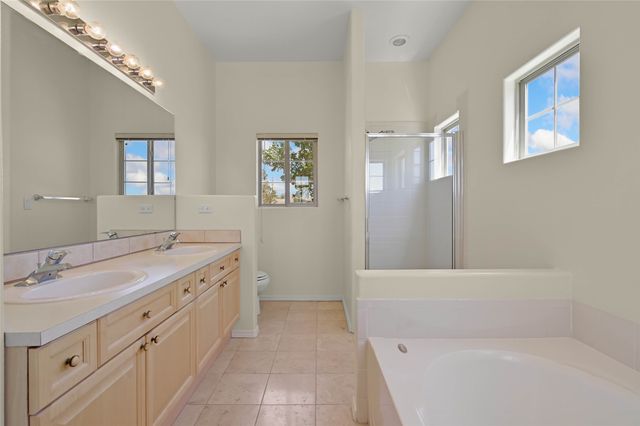 4305 Cloud Dance, Santa Fe, NM 87507
