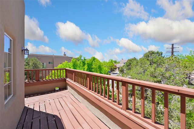 4305 Cloud Dance, Santa Fe, NM 87507