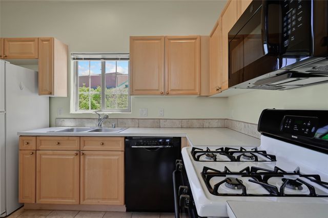 4305 Cloud Dance, Santa Fe, NM 87507