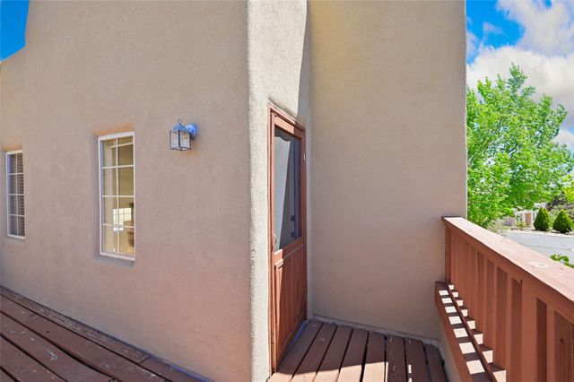4305 Cloud Dance, Santa Fe, NM 87507