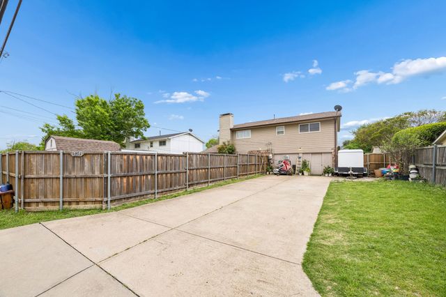 2417 Laurel Lane, Plano, TX 75074