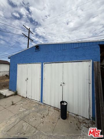 167 W 94th Street, Los Angeles, CA 90003