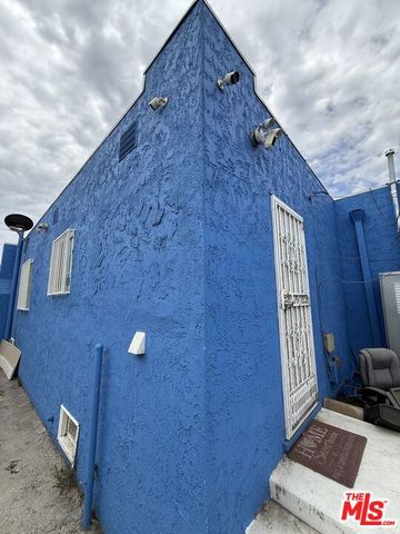 167 W 94th Street, Los Angeles, CA 90003