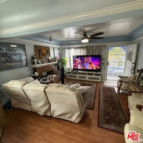 167 W 94th Street, Los Angeles, CA 90003