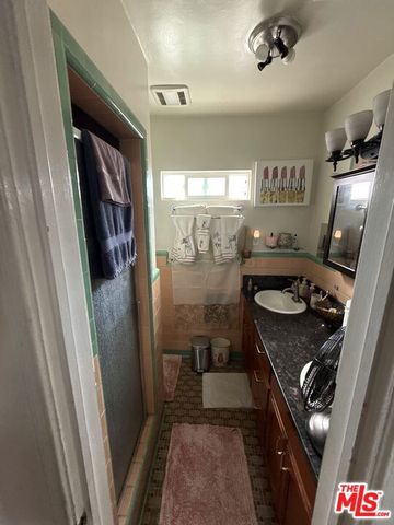 167 W 94th Street, Los Angeles, CA 90003