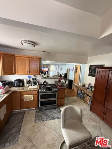 167 W 94th Street, Los Angeles, CA 90003