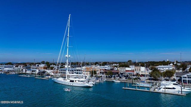 404 Summer Duck Drive, Beaufort, NC 28516