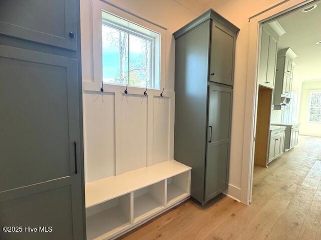 Image 13 of property listing at 404 Summer Duck Drive, Beaufort, NC 28516