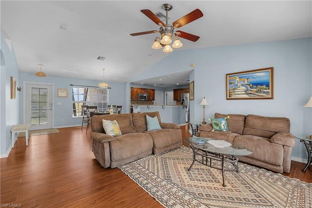 3928 NW 41st PL, Cape Coral, FL 33993