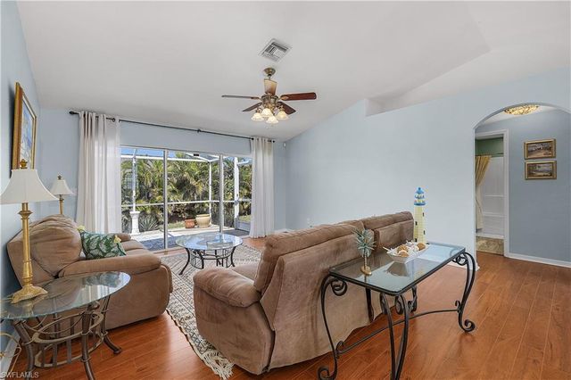 3928 NW 41st PL, Cape Coral, FL 33993