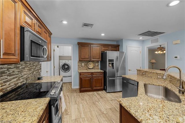 3928 NW 41st PL, Cape Coral, FL 33993
