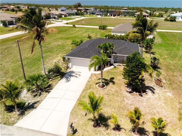 3928 NW 41st PL, Cape Coral, FL 33993