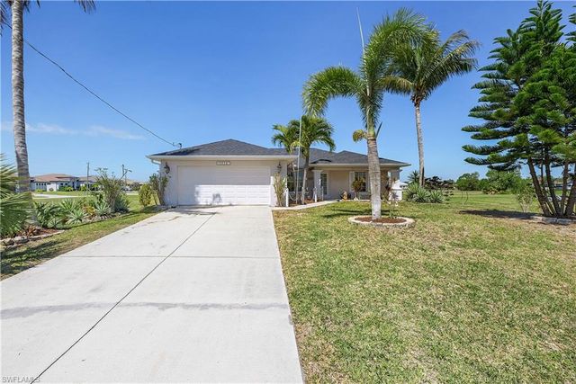 3928 NW 41st PL, Cape Coral, FL 33993