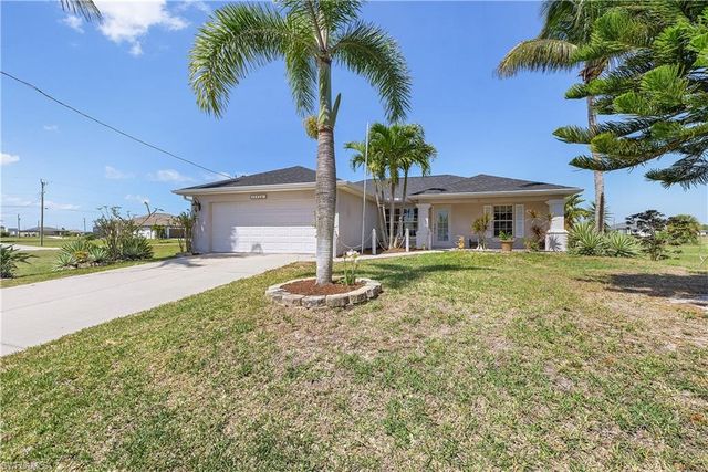3928 NW 41st PL, Cape Coral, FL 33993