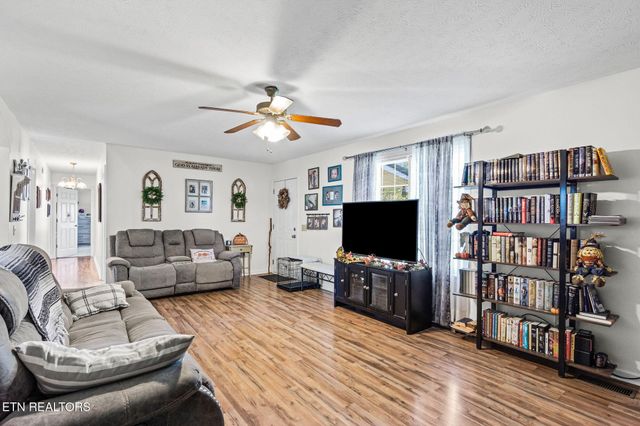 6538 Hilham Rd, Cookeville, TN 38506