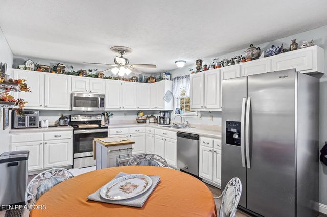 6538 Hilham Rd, Cookeville, TN 38506