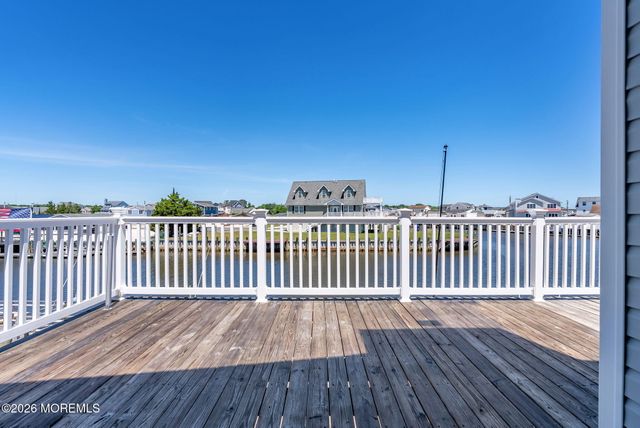 25 S Dayton Drive, Little Egg Harbor, NJ 08087