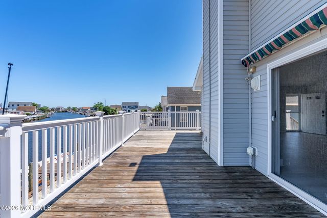 25 S Dayton Drive, Little Egg Harbor, NJ 08087