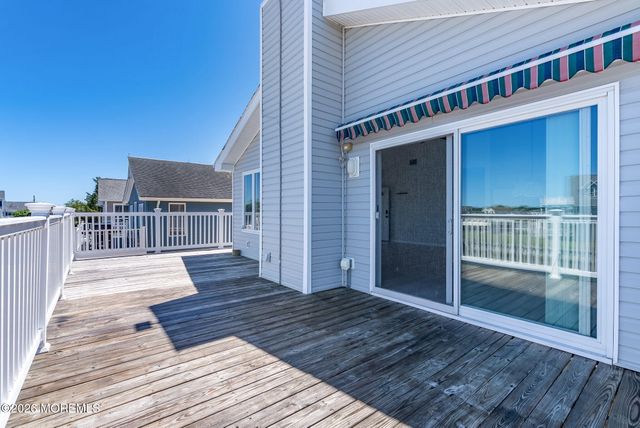 25 S Dayton Drive, Little Egg Harbor, NJ 08087