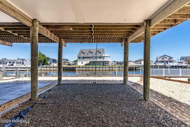 25 S Dayton Drive, Little Egg Harbor, NJ 08087