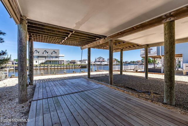25 S Dayton Drive, Little Egg Harbor, NJ 08087