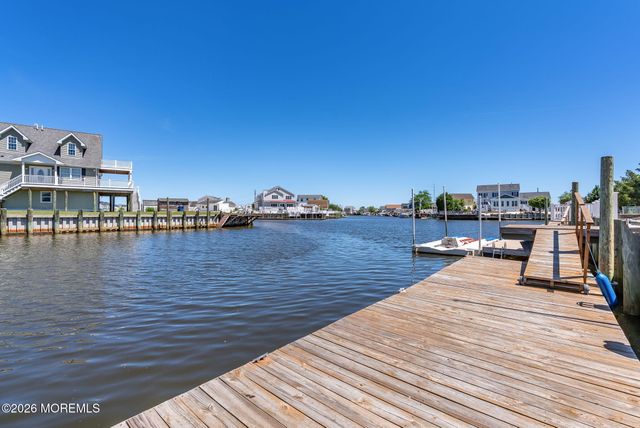 25 S Dayton Drive, Little Egg Harbor, NJ 08087