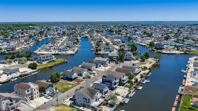 25 S Dayton Drive, Little Egg Harbor, NJ 08087