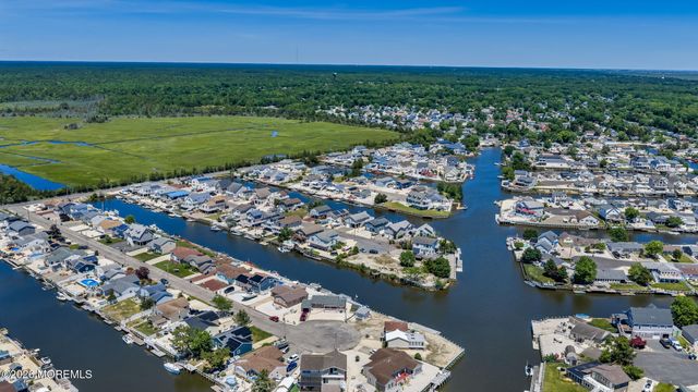 25 S Dayton Drive, Little Egg Harbor, NJ 08087
