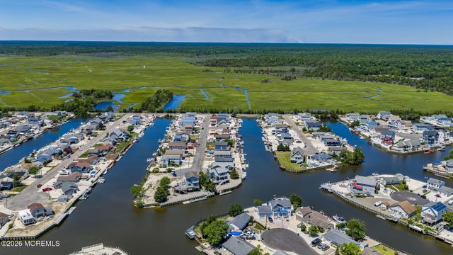 25 S Dayton Drive, Little Egg Harbor, NJ 08087